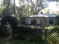 Building Photo - 711 NW 34th Pl