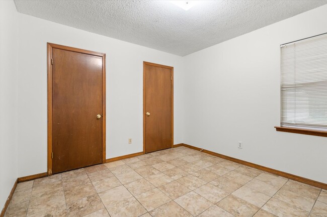 Building Photo - FAIRHOPE COMING SOON!