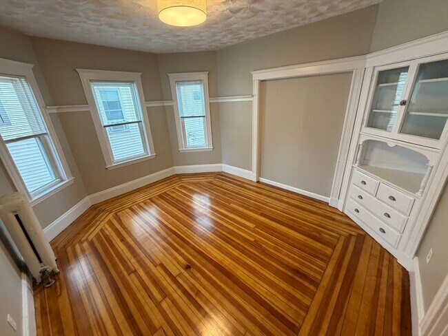 Building Photo - 37-39 Belknap St