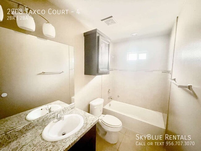 Building Photo - 2208 Taxco Ct