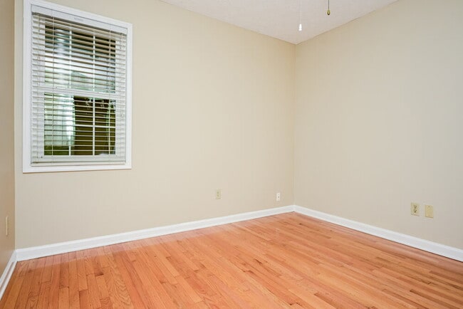 Building Photo - 114 Rubicon Rd