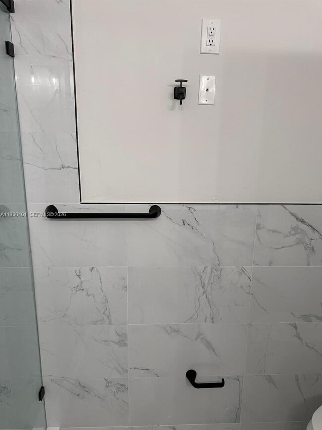 Building Photo - 12421 SW 50th Ct