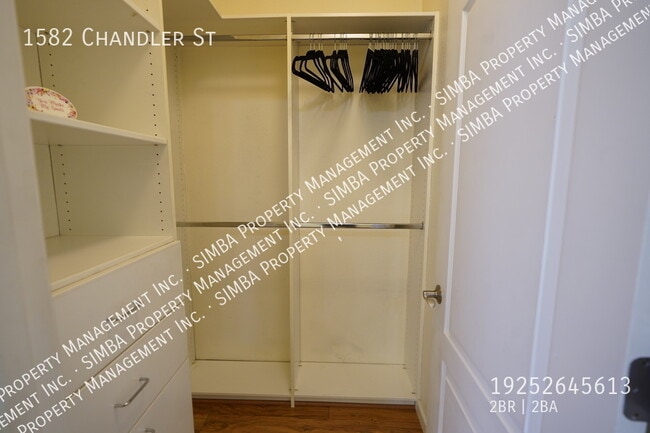 Building Photo - 1582 Chandler St