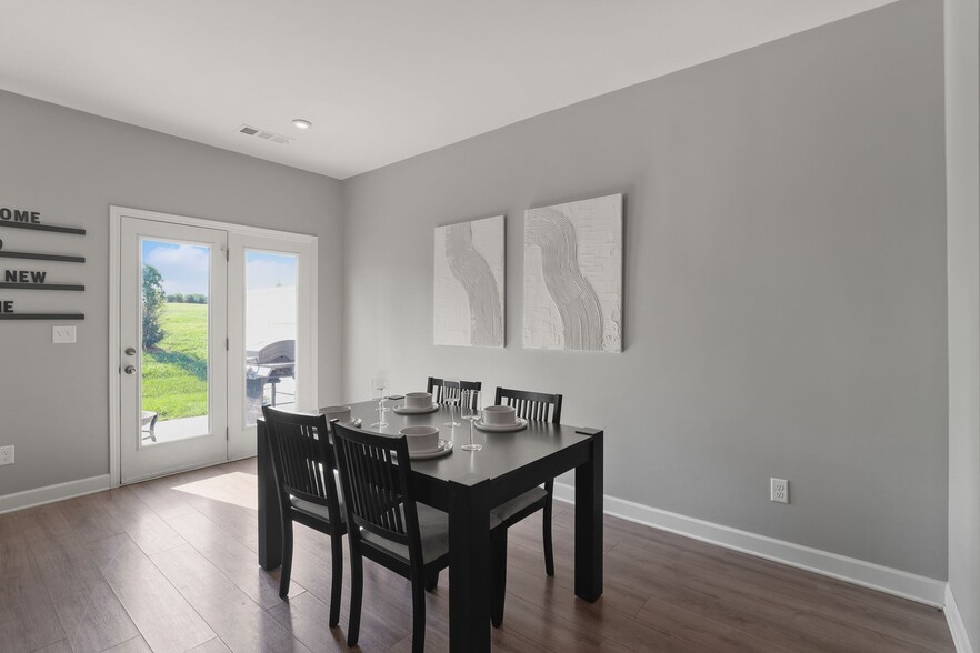 Dining Room - 2028 Sperling Dr