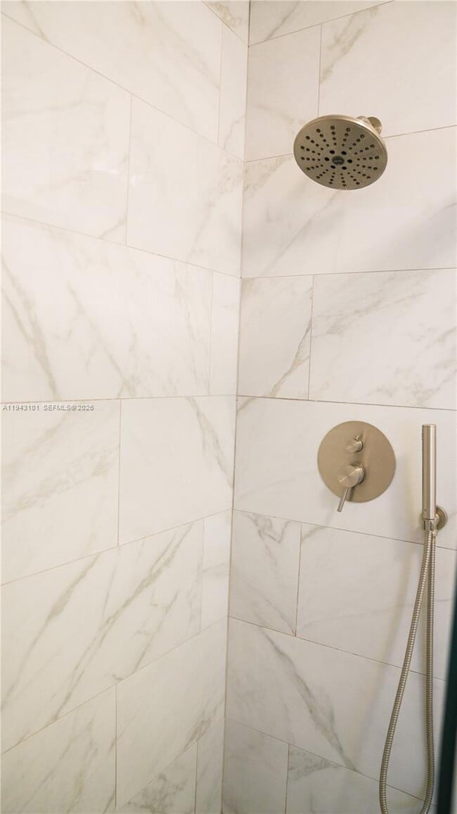 Building Photo - 9023 SW 113th Pl Cir W