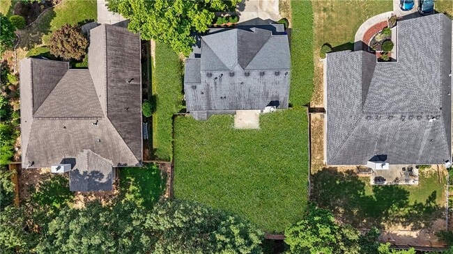 Building Photo - 3740 Crescent Walk Ln NE