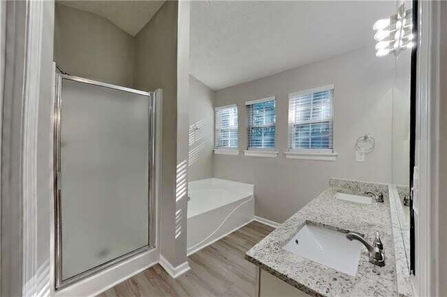 Building Photo - 610 Wildberry Trce