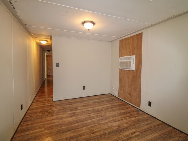 Building Photo - 14 Simpson Rd