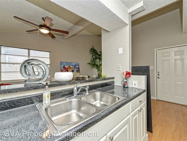 Building Photo - 4314 Gillis St
