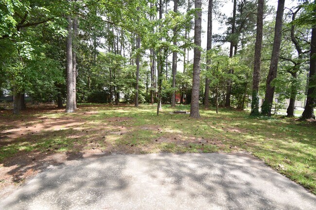 Building Photo - 333 McFadyen Dr