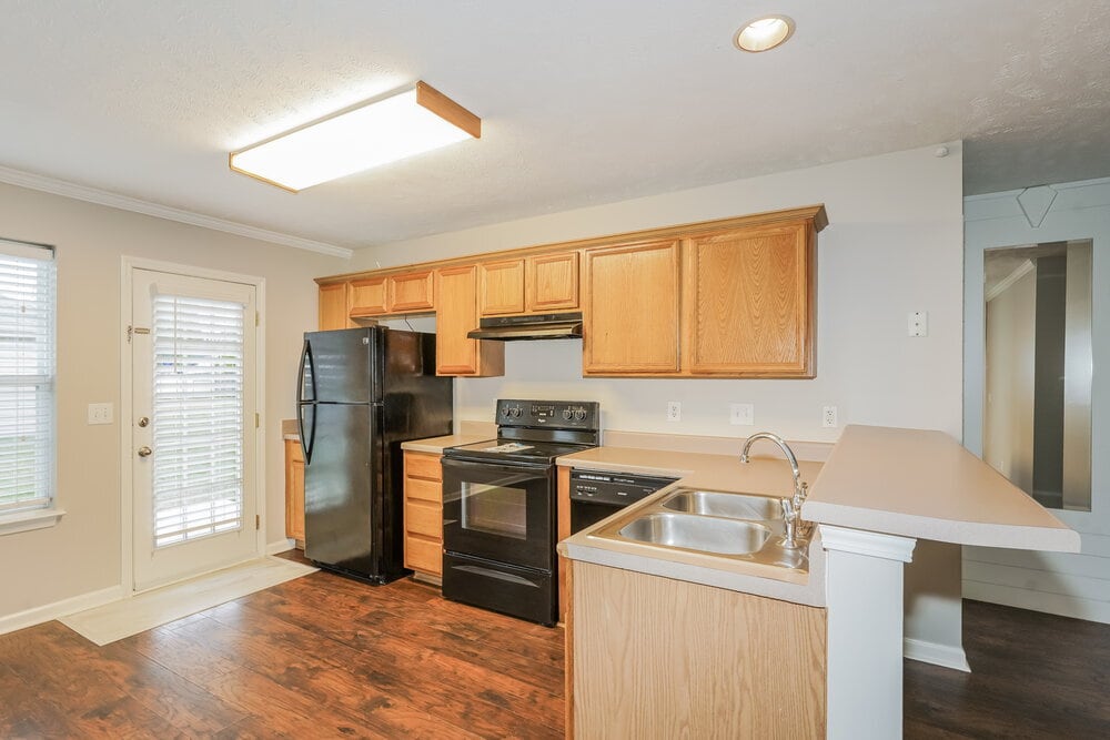 Building Photo - 897 Lavergne Ln