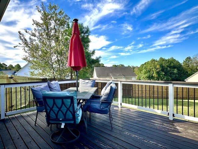 Building Photo - 591 Copper Creek Dr