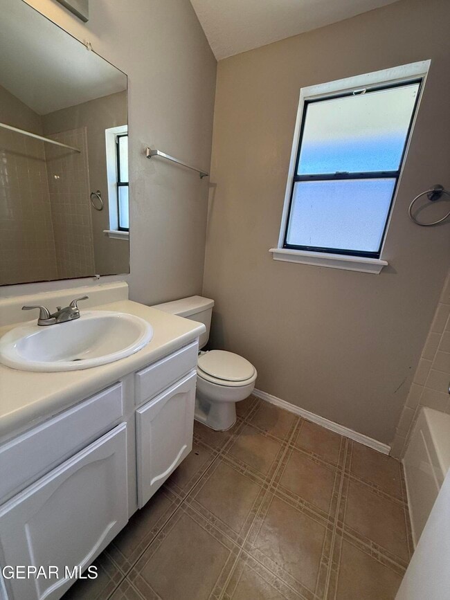 Building Photo - 741 Villa Vanessa Dr