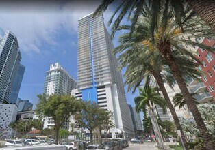 Building Photo - 1 Bed / 1 Bath with Bay Views – Partially Furnished – Brickell – $2,800