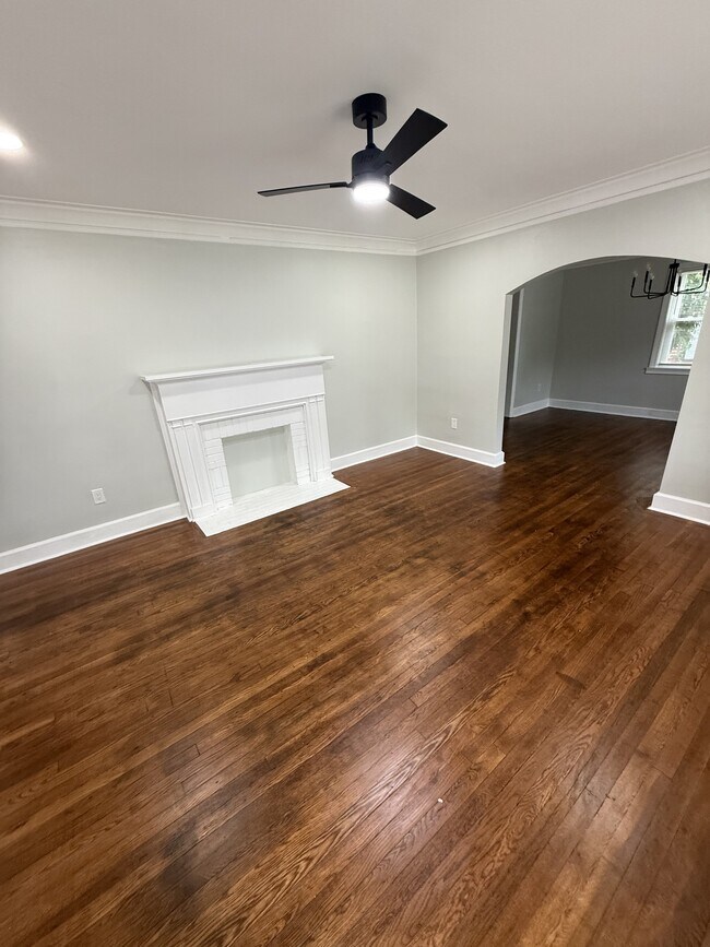 Building Photo - 2822 E Wynnton Ln