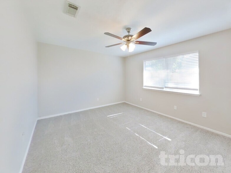 Building Photo - 7206 Sonnet Glen Ln