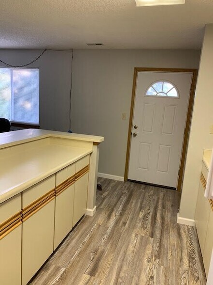 Building Photo - 4363 Hunting Meadows Cir
