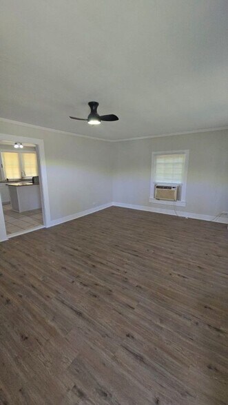 Building Photo - 4250 Ayers Rd