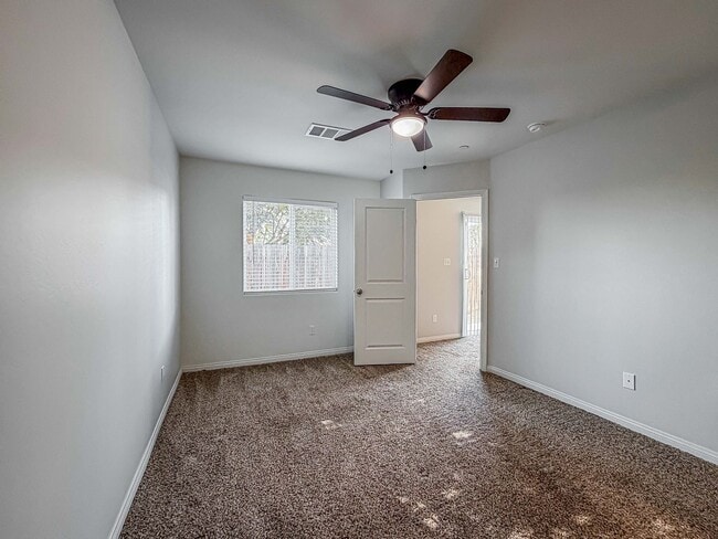 Building Photo - 1108 Honeybell Ct