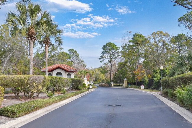 Building Photo - 2221 Vista Cove Rd