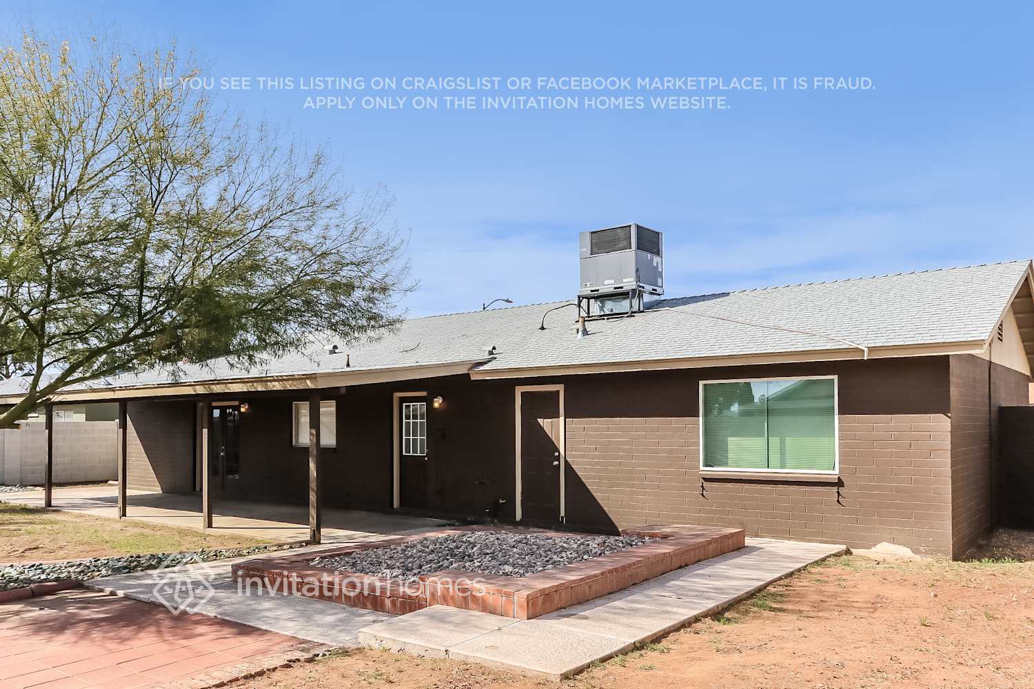 Building Photo - 4221 W Paradise Dr