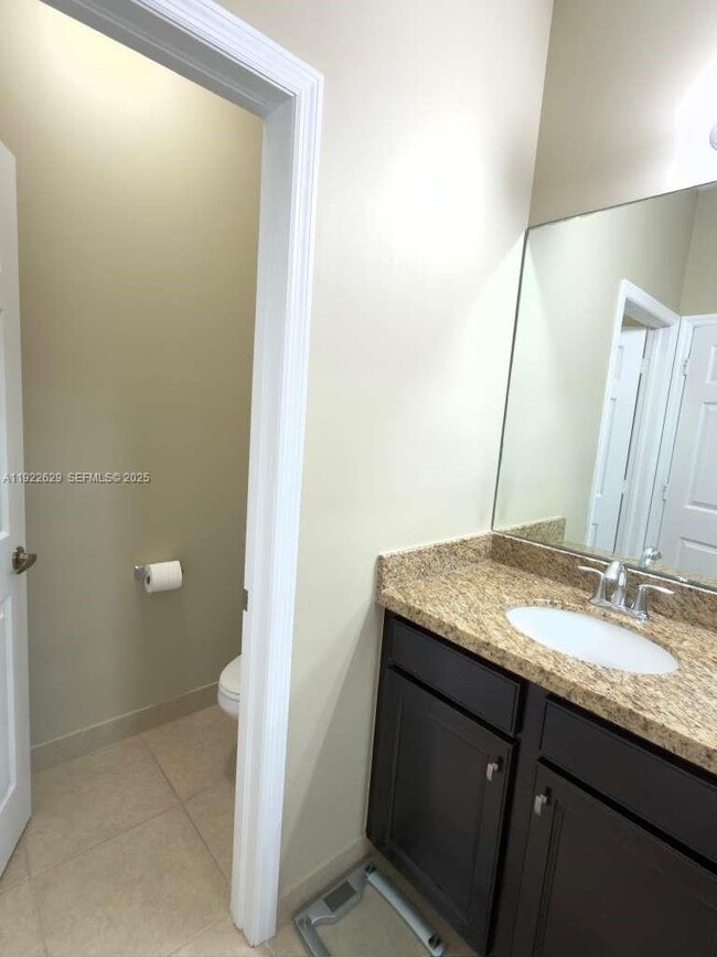 Building Photo - 1505 SW 147th Ave