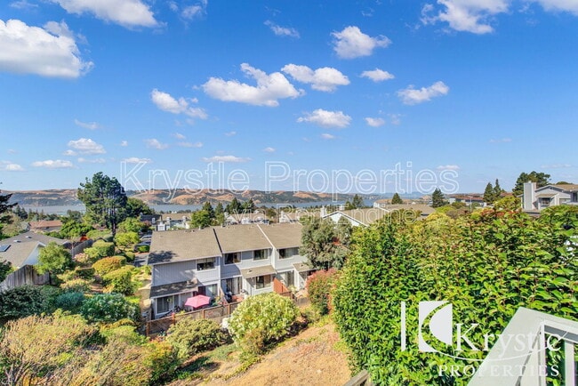 Building Photo - 2261 Clearview Cir