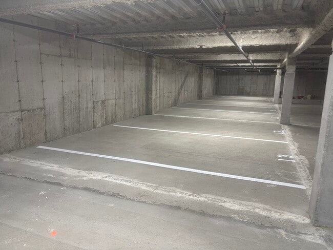 Building Photo - 1391 Main St