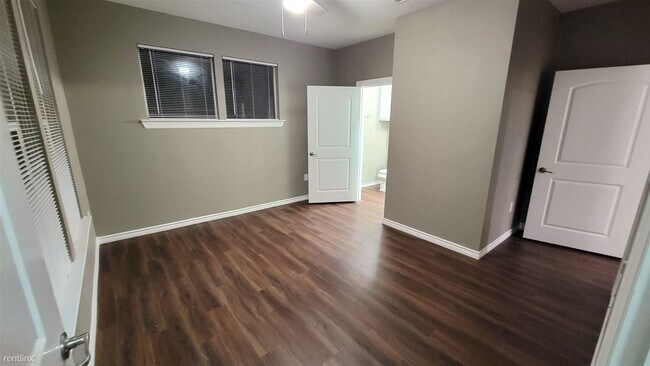 Building Photo - 3 br, 2 bath House - 2727 6th Street