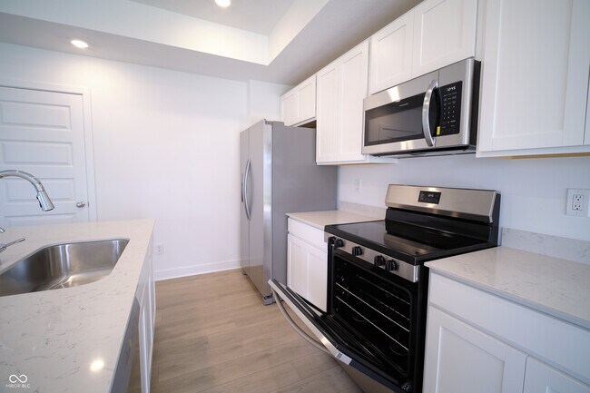 Building Photo - 8707 Maroska St