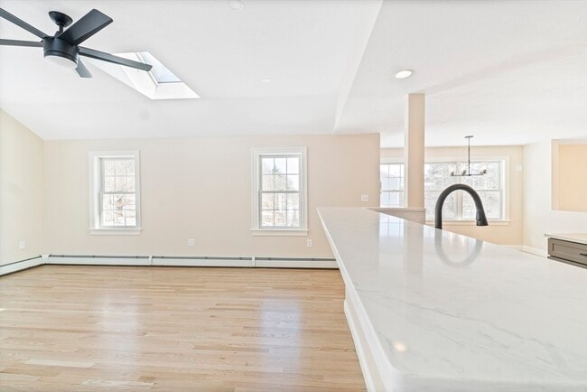 Building Photo - 21 Hodgkins Dr