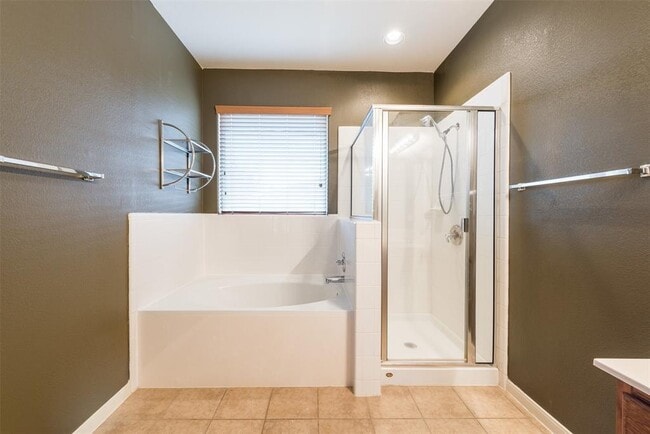 Building Photo - 913 Brighton Pl
