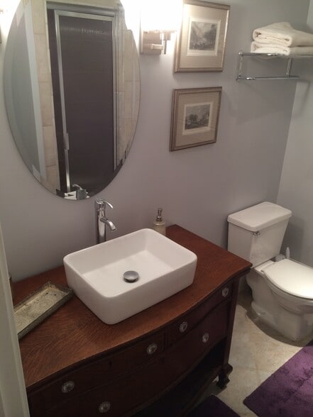 Bathroom 1 (ensuite Bedroom 1) - 405 Morson St