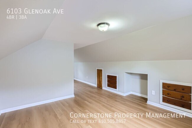 Building Photo - 6103 Glenoak Ave