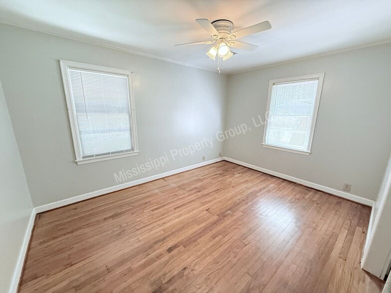 Building Photo - 509 S 18th St