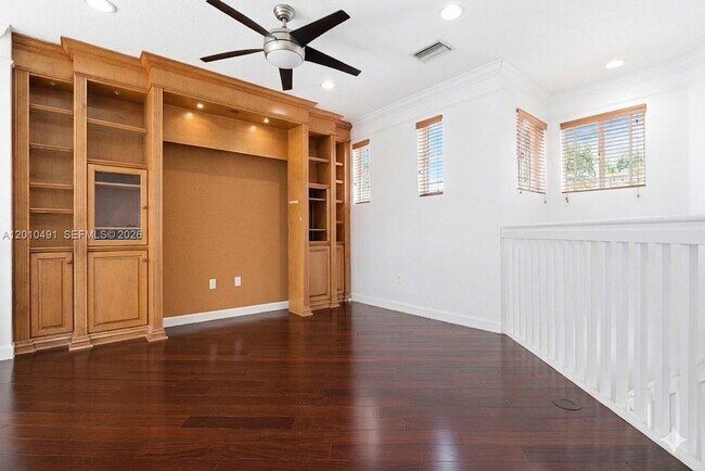 Building Photo - 15203 SW 142nd Ave