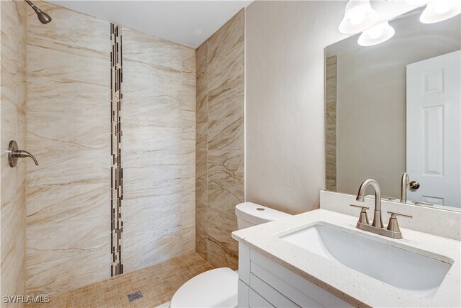 Building Photo - 5453 16th Pl SW