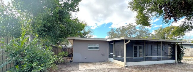 Building Photo - Spacious 3-Bedroom Home in English Estates