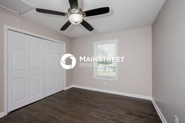 Building Photo - 5411 Laureltree Pl