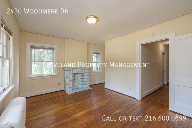 Building Photo - 2430 Woodmere Dr
