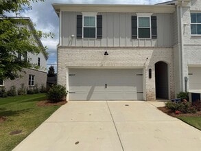 Building Photo - 3614 Silvery Wy