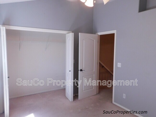 Building Photo - 4938 SW 1st Ave