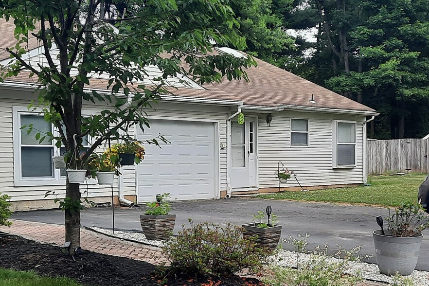 Building Photo - 7 Wyndmoor Dr