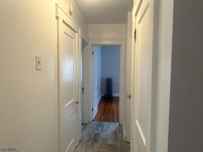 Building Photo - 74 Monticello Ave