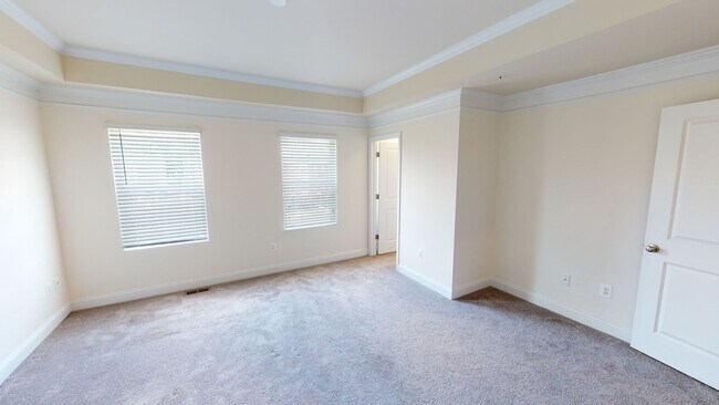 Building Photo - 11242 Saint Luke Drive - Move-in ready!