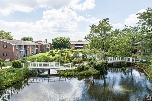 Building Photo - 416 Marine Ln