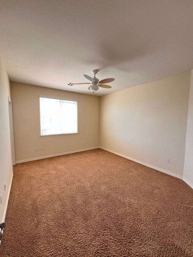 Building Photo - Southwest - Gated Community Pool/Spa/Playground