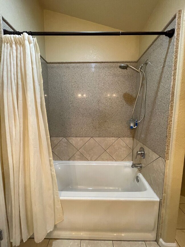 Building Photo - Beautiful home in Sparks- Gated community!