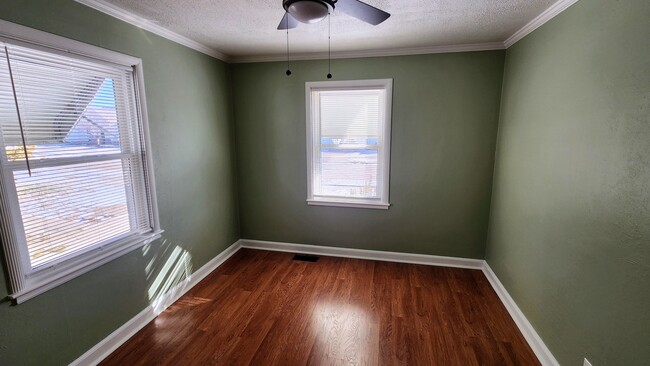 Building Photo - 814 Park Pl