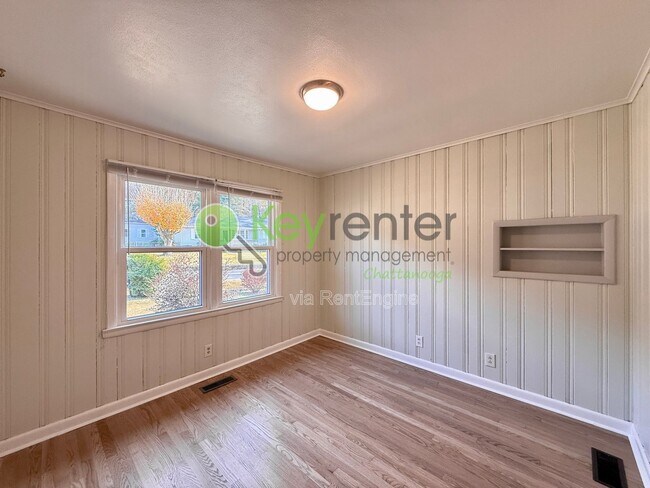 Building Photo - 4803 Orchard View Dr